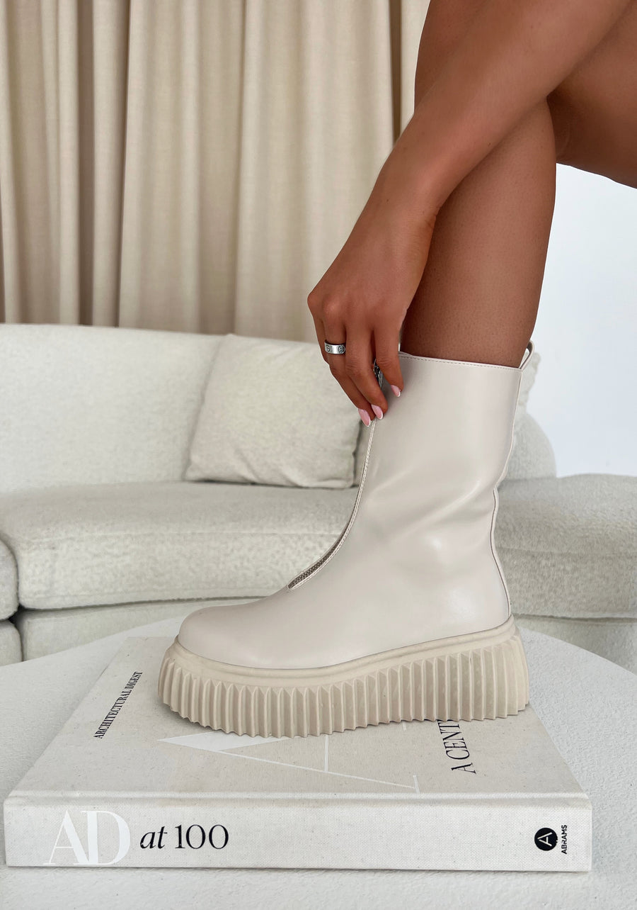 Lana Chunky Zip Boots - Cream