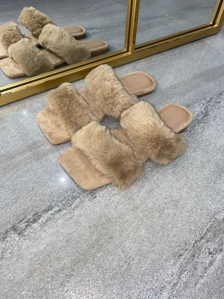 Nude clearance fluffy shoes