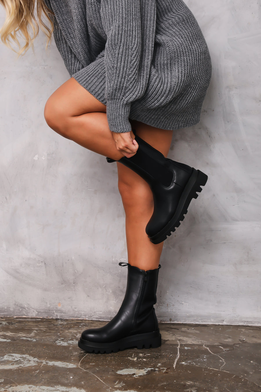 Chunky Chelsea Boots - Black (SALE)